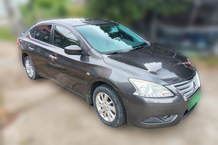 Used Nissan Sylphy 2014 1.6XV CVT Deluxe Edition Front Right 45 Deg