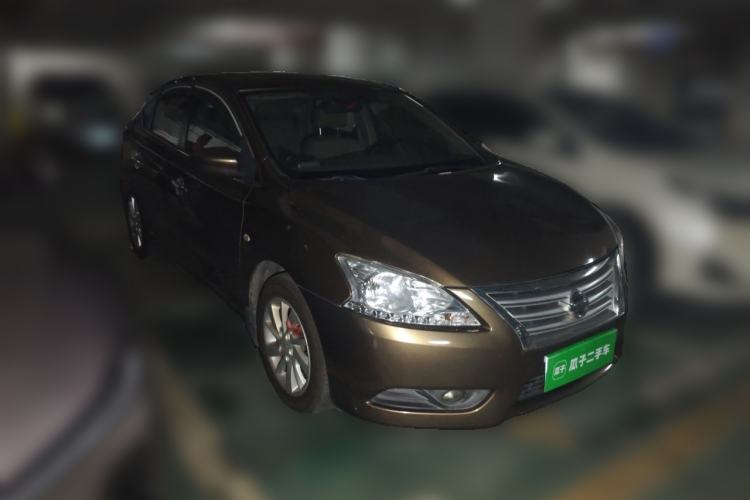 Used Nissan Sylphy 2014 1.6XV CVT Deluxe Edition Front Right 45 Deg