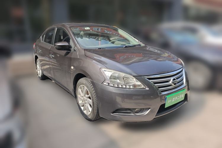 Used Nissan Sylphy 2014 1.6XV CVT Deluxe Edition Front Right 45 Deg