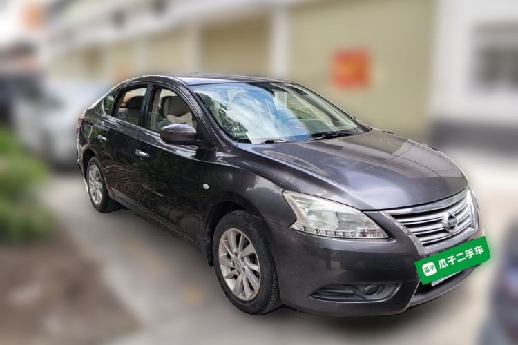 Used Nissan Sylphy 2014 1.6XV CVT Deluxe Edition Front Right 45 Deg