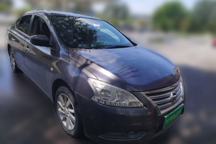 Used Nissan Sylphy 2014 1.6XV CVT Deluxe Edition Front Right 45 Deg