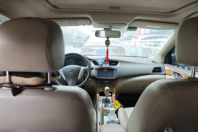Used Nissan Sylphy 2014 1.6XV CVT Deluxe Edition Headliner