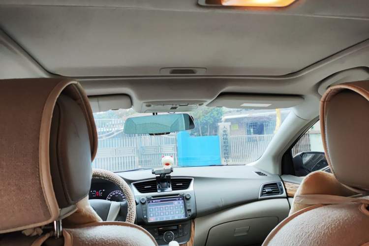 Used Nissan Sylphy 2014 1.6XV CVT Deluxe Edition Headliner