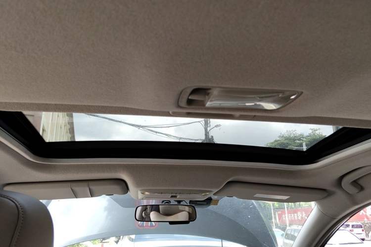 Used Nissan Sylphy 2014 1.6XV CVT Deluxe Edition Headliner