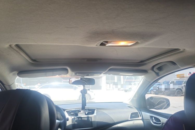 Used Nissan Sylphy 2014 1.6XV CVT Deluxe Edition Headliner