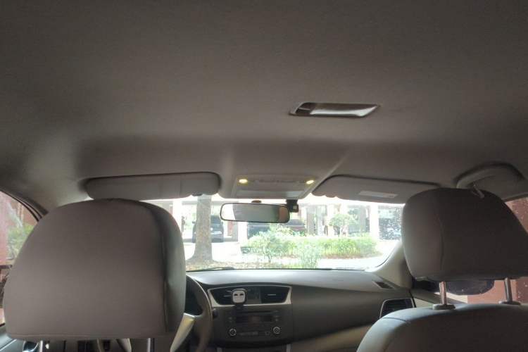 Used Nissan Sylphy 2014 1.6XV CVT Deluxe Edition Headliner