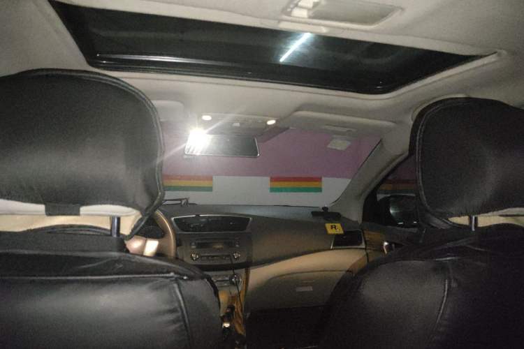 Used Nissan Sylphy 2014 1.6XV CVT Deluxe Edition Headliner