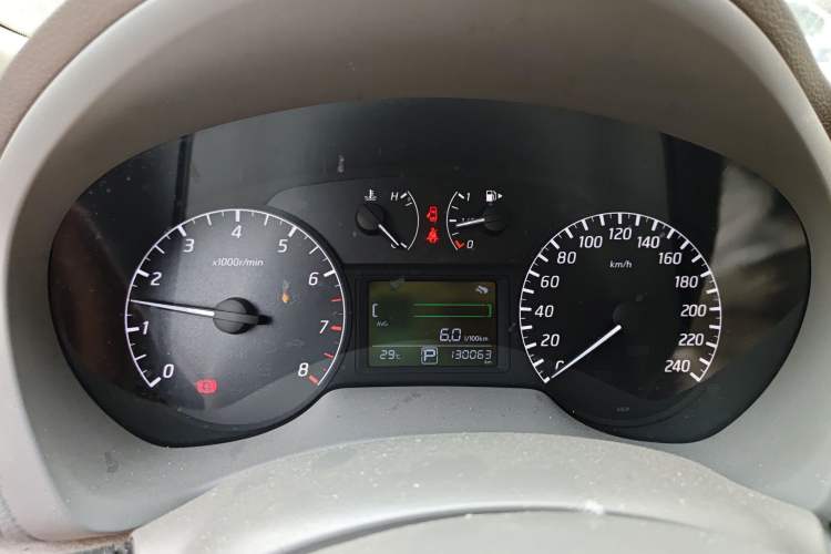 Used Nissan Sylphy 2014 1.6XV CVT Deluxe Edition Instrument Cluster