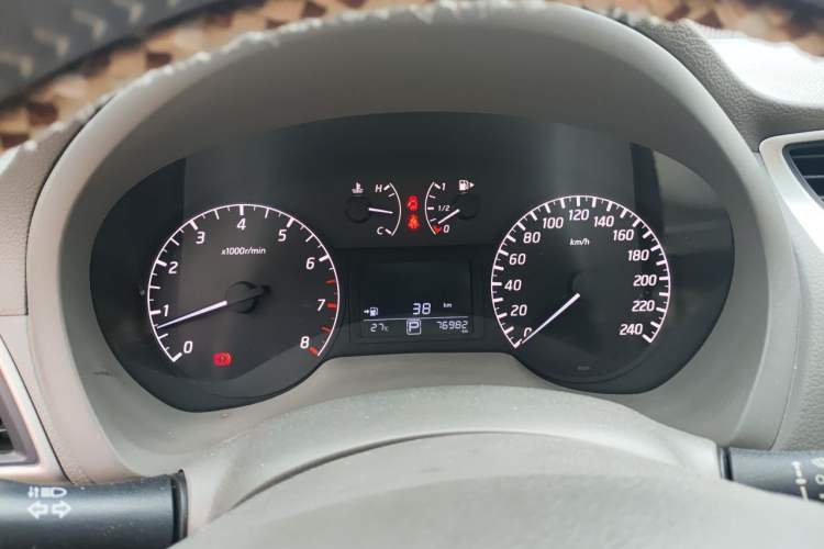 Used Nissan Sylphy 2014 1.6XV CVT Deluxe Edition Instrument Cluster