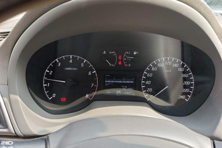 Used Nissan Sylphy 2014 1.6XV CVT Deluxe Edition Instrument Cluster