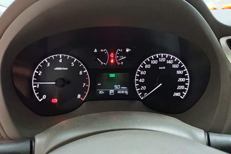 Used Nissan Sylphy 2014 1.6XV CVT Deluxe Edition Instrument Cluster