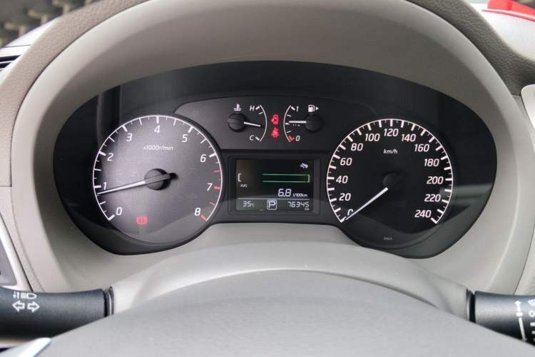 Used Nissan Sylphy 2014 1.6XV CVT Deluxe Edition Instrument Cluster