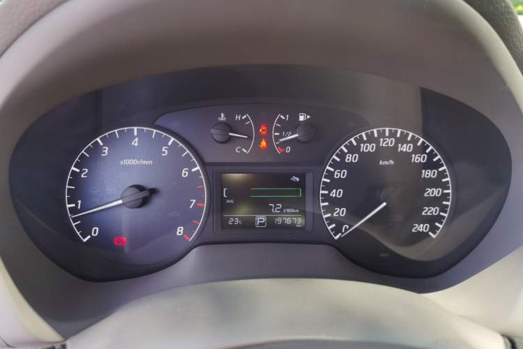 Used Nissan Sylphy 2014 1.6XV CVT Deluxe Edition Instrument Cluster