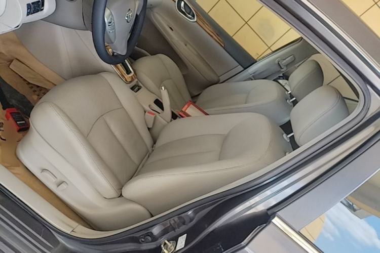 Used Nissan Sylphy 2014 1.6XV CVT Deluxe Edition Left Front Seat