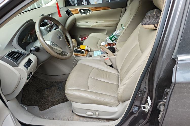 Used Nissan Sylphy 2014 1.6XV CVT Deluxe Edition Left Front Seat