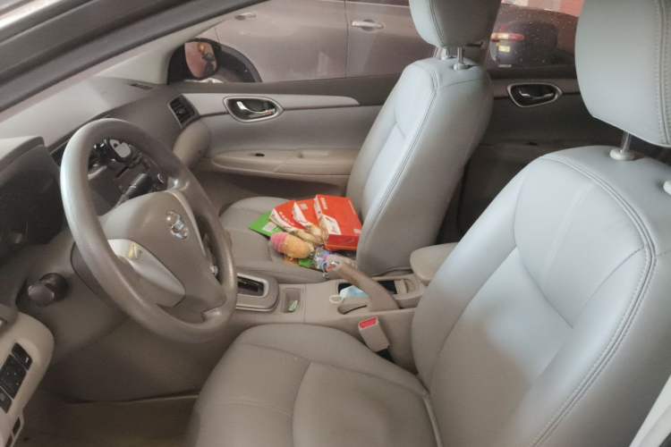 Used Nissan Sylphy 2014 1.6XV CVT Deluxe Edition Left Front Seat