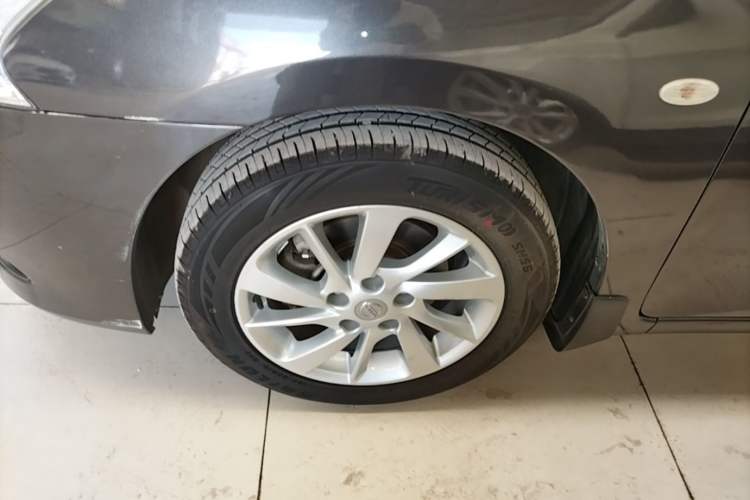 Used Nissan Sylphy 2014 1.6XV CVT Deluxe Edition Left Front Wheel Hub