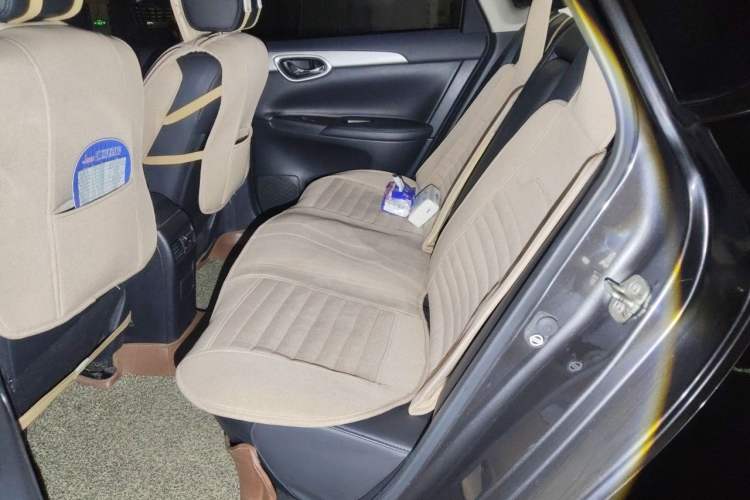 Used Nissan Sylphy 2014 1.6XV CVT Deluxe Edition Left Rear Seat