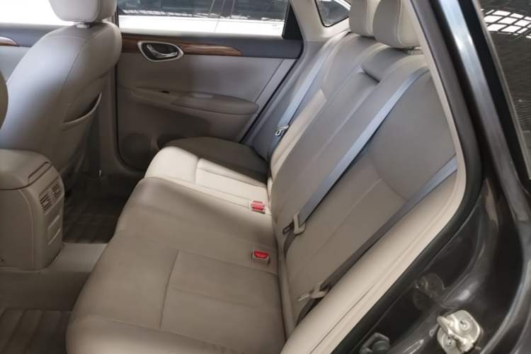 Used Nissan Sylphy 2014 1.6XV CVT Deluxe Edition Left Rear Seat