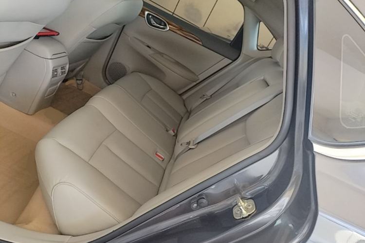 Used Nissan Sylphy 2014 1.6XV CVT Deluxe Edition Left Rear Seat