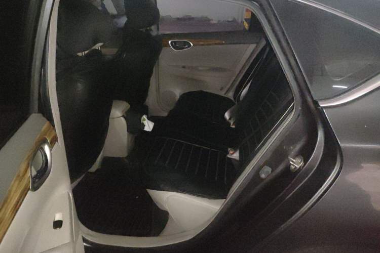 Used Nissan Sylphy 2014 1.6XV CVT Deluxe Edition Left Rear Seat