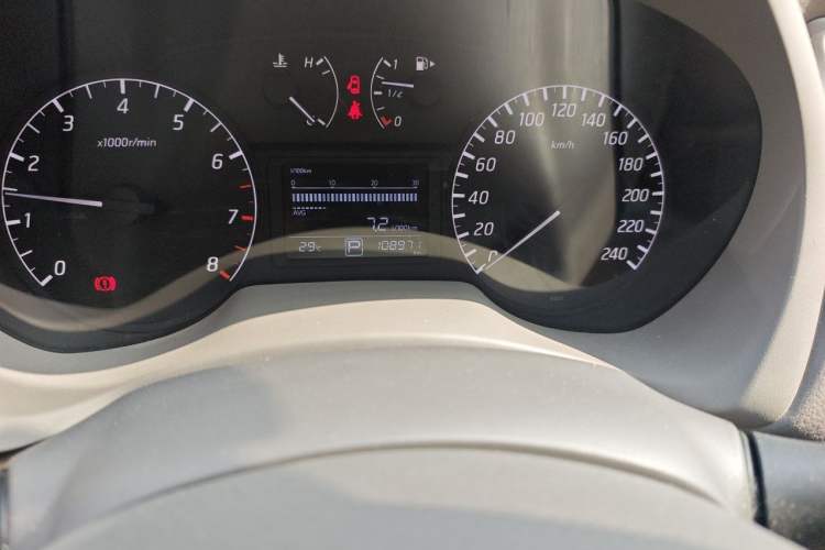 Used Nissan Sylphy 2014 1.6XV CVT Deluxe Edition Odometer Close Up