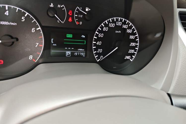 Used Nissan Sylphy 2014 1.6XV CVT Deluxe Edition Odometer Close Up