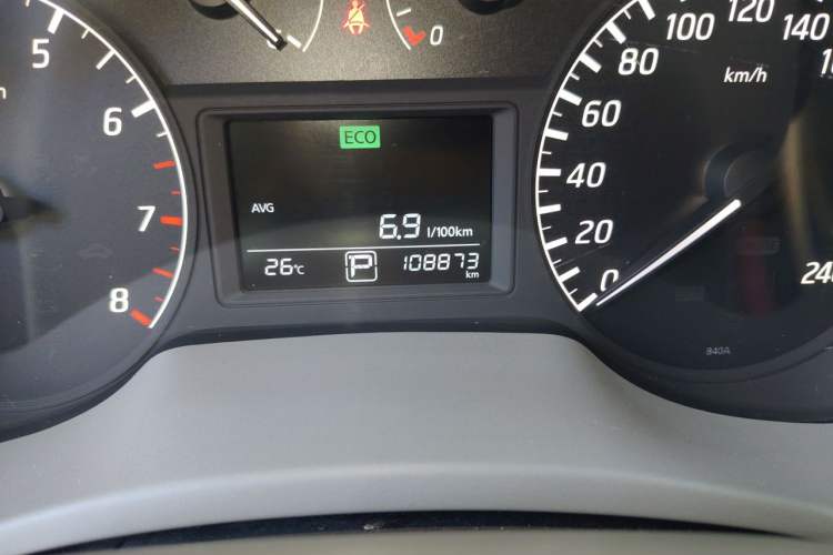 Used Nissan Sylphy 2014 1.6XV CVT Deluxe Edition Odometer Close Up