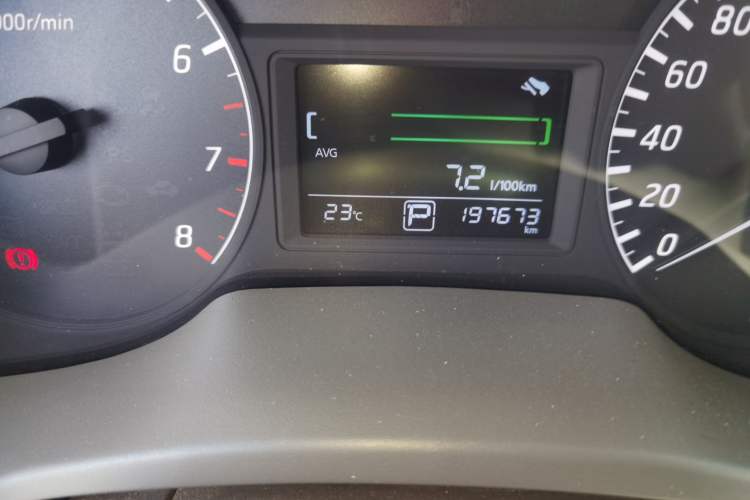 Used Nissan Sylphy 2014 1.6XV CVT Deluxe Edition Odometer Close Up