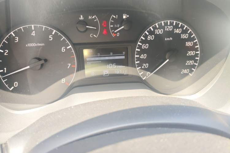 Used Nissan Sylphy 2014 1.6XV CVT Deluxe Edition Odometer Close Up