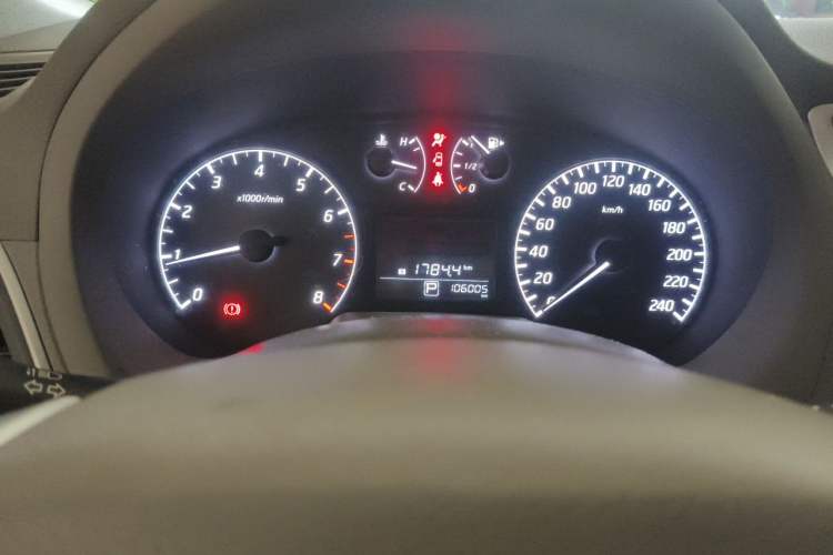 Used Nissan Sylphy 2014 1.6XV CVT Deluxe Edition Odometer Close Up
