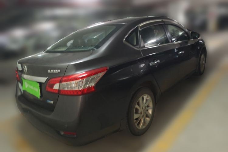 Used Nissan Sylphy 2014 1.6XV CVT Deluxe Edition Rear Right 45 Deg