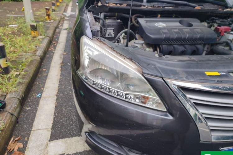 Used Nissan Sylphy 2014 1.6XV CVT Deluxe Edition Right Front Headlight