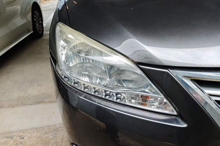 Used Nissan Sylphy 2014 1.6XV CVT Deluxe Edition Right Front Headlight