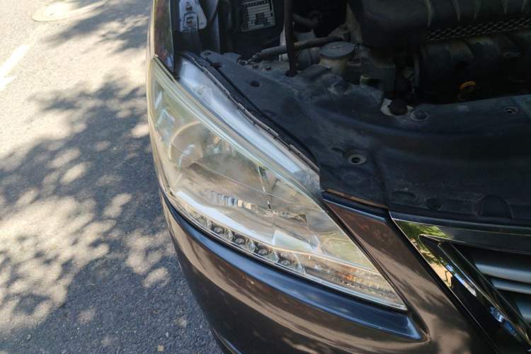 Used Nissan Sylphy 2014 1.6XV CVT Deluxe Edition Right Front Headlight