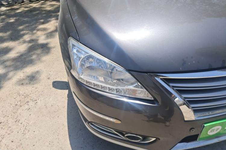 Used Nissan Sylphy 2014 1.6XV CVT Deluxe Edition Right Front Headlight