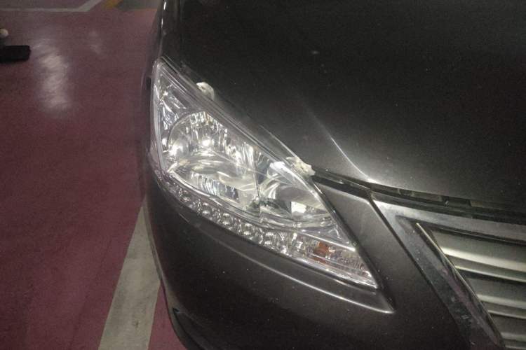 Used Nissan Sylphy 2014 1.6XV CVT Deluxe Edition Right Front Headlight
