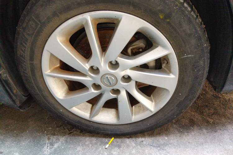 Used Nissan Sylphy 2014 1.6XV CVT Deluxe Edition Right Front Wheel Hub