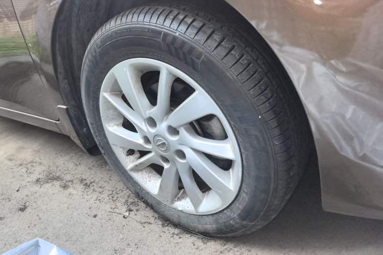 Used Nissan Sylphy 2014 1.6XV CVT Deluxe Edition Right Front Wheel Hub