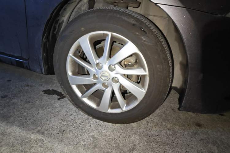 Used Nissan Sylphy 2014 1.6XV CVT Deluxe Edition Right Front Wheel Hub