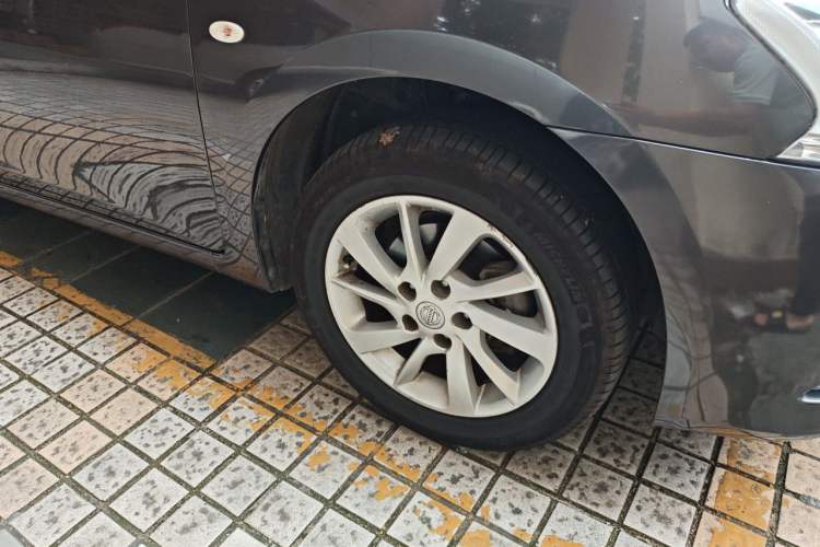 Used Nissan Sylphy 2014 1.6XV CVT Deluxe Edition Right Front Wheel Hub