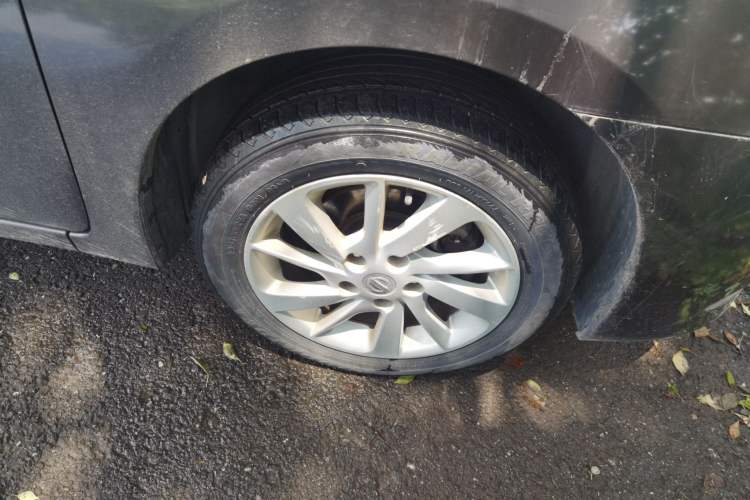 Used Nissan Sylphy 2014 1.6XV CVT Deluxe Edition Right Front Wheel Hub
