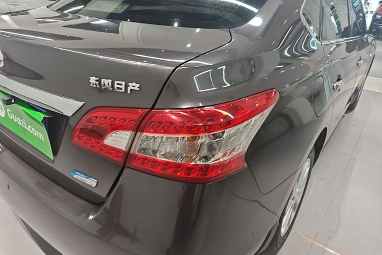 Used Nissan Sylphy 2014 1.6XV CVT Deluxe Edition Right Rear Taillight