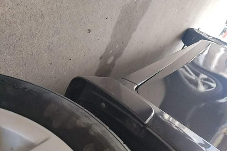 Used Nissan Sylphy 2014 1.6XV CVT Deluxe Edition Right Side Sill