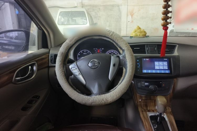 Used Nissan Sylphy 2014 1.6XV CVT Deluxe Edition Steering Wheel