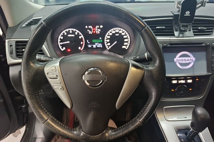 Used Nissan Sylphy 2014 1.6XV CVT Deluxe Edition Steering Wheel