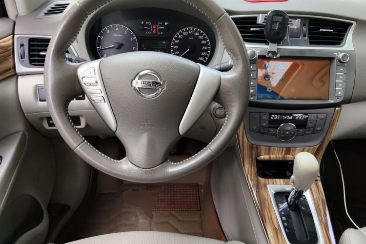Used Nissan Sylphy 2014 1.6XV CVT Deluxe Edition Steering Wheel