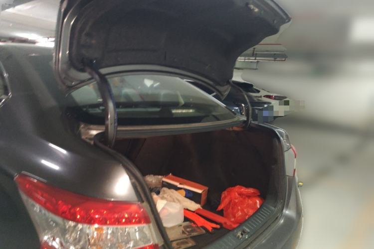Used Nissan Sylphy 2014 1.6XV CVT Deluxe Edition Trunk