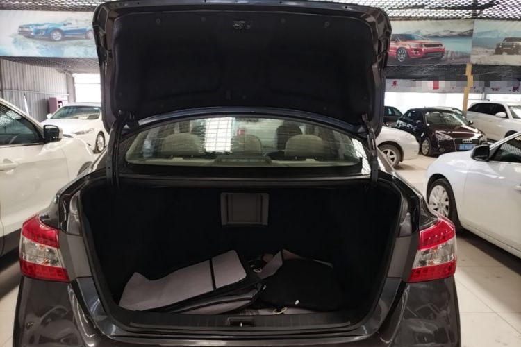 Used Nissan Sylphy 2014 1.6XV CVT Deluxe Edition Trunk