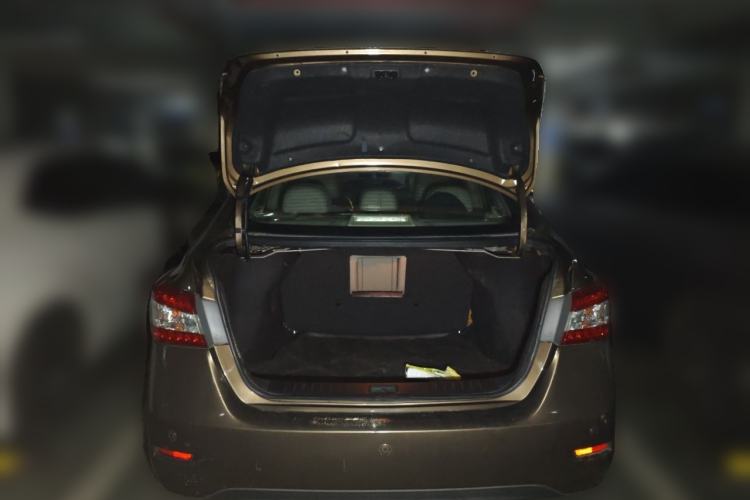Used Nissan Sylphy 2014 1.6XV CVT Deluxe Edition Trunk